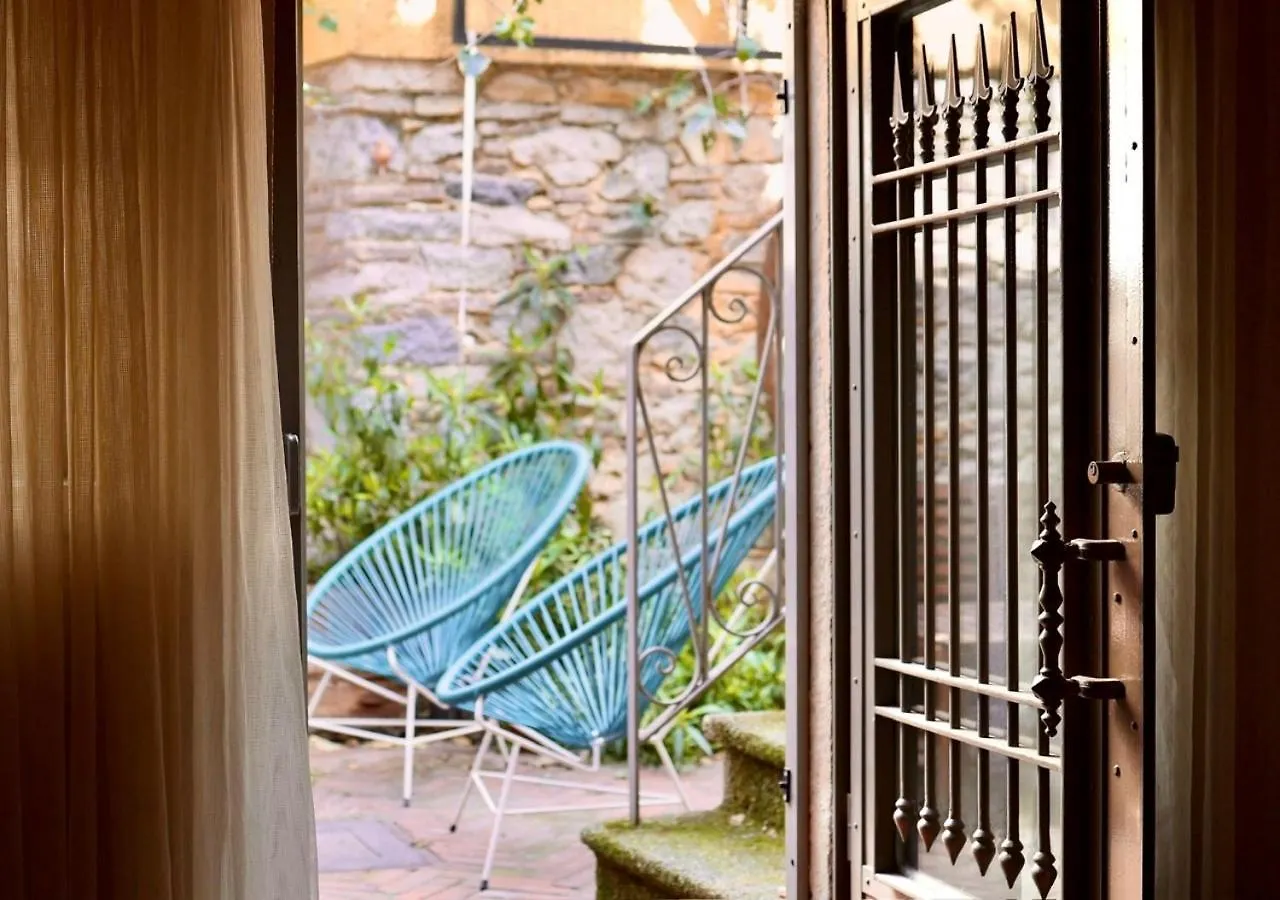 Private Central 2Br/2Ba House W Patio&Terrace Izmir 0*,  Turkiet